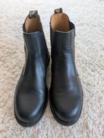 Dr. Martens Chelsea Boots P0140 Größe 45 in mattschwarz Niedersachsen - Gehrden Vorschau