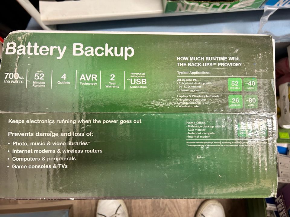 APC  Battery Backup BX 700 U in München