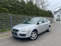 Ford Focus Lim. Ghia KLIMA/FUNK/TEMP/MFL/KLIMAAUTO Nordrhein-Westfalen - Marl Vorschau