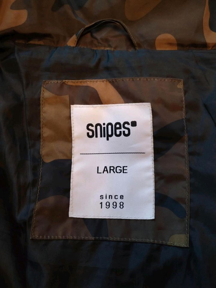 Snipes Winterjacke Herren Camouflage Größe L in Bielefeld