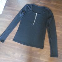 Shirt schwarz mit Reißverschluss Gr. S Nordrhein-Westfalen - Menden Vorschau