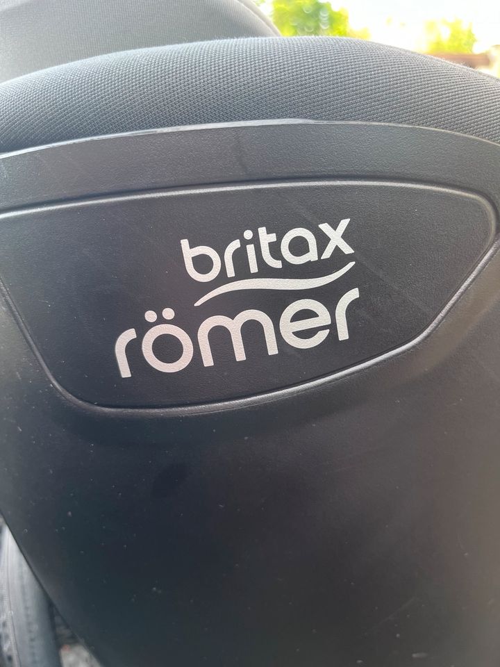 BRITAX RÖMER DUALFIX 2R Kindersitz 0-18 kg 360° drehbar in Solingen