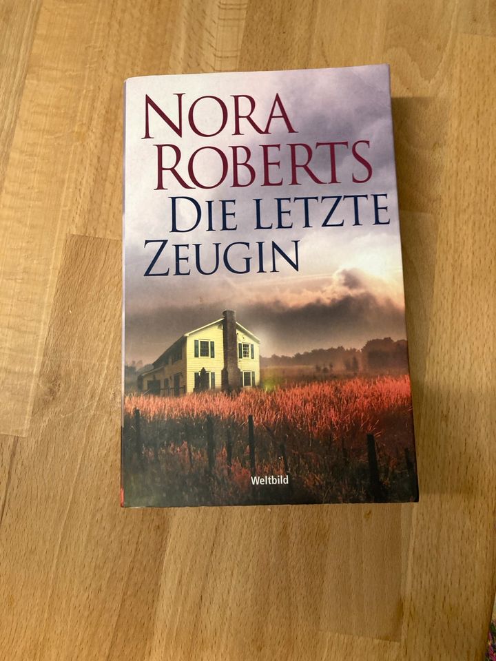 3 Nora Roberts Romane in Bocholt