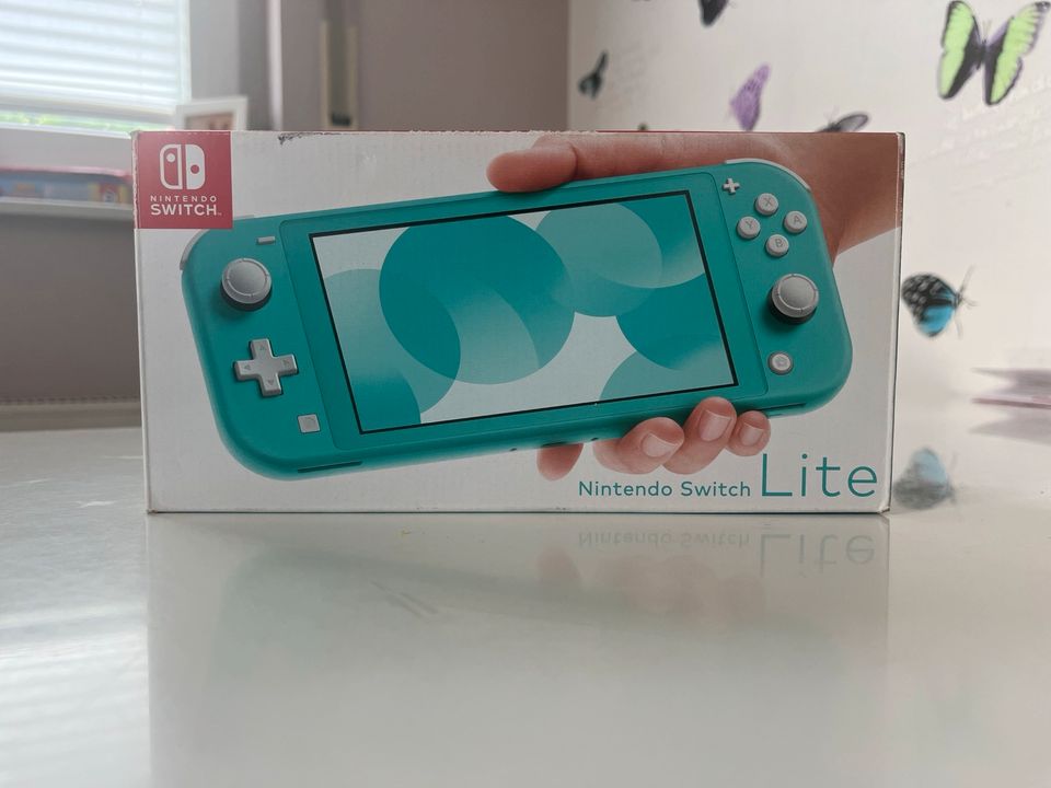 Nintendo Switch lite in Mülheim-Kärlich