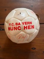 Autogramm Ball FC Bayern München aus den 90er Seltenheit Hessen - Zwingenberg Vorschau