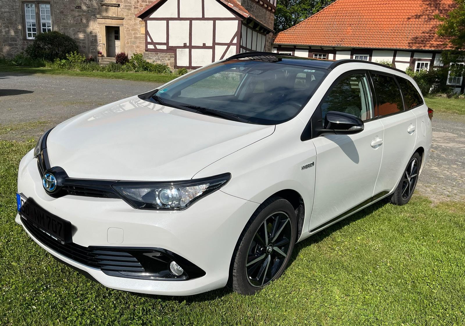 Abbildung des Autos Toyota Auris Touring Spo…