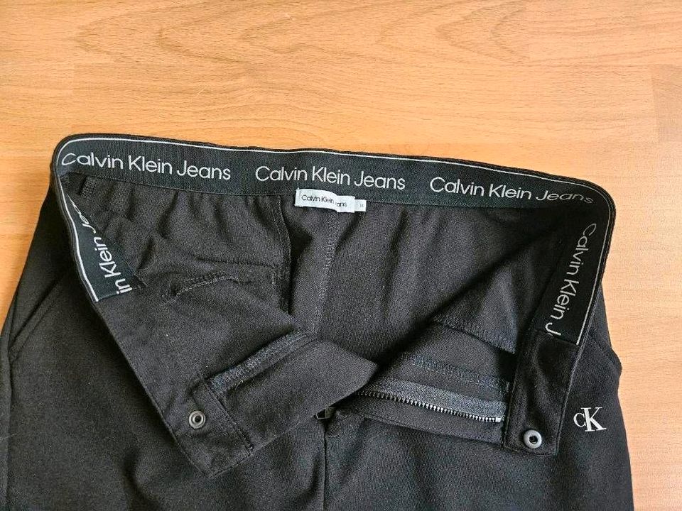 Hose schwarz, Calvin Klein Jeans, Gr. 170, nur 1x getragen, top in Brennberg