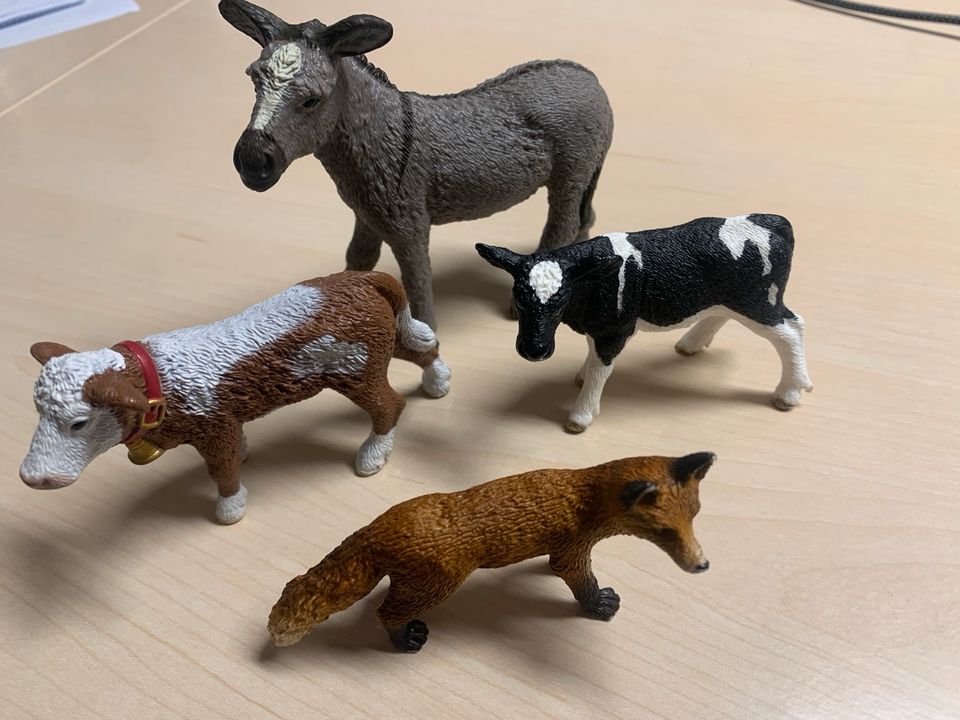 Schleich Figur Esel, Kalb, Fuchs ab 2,50€ pro Figur in Horb am Neckar