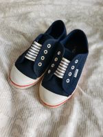 Turnschuhe 30 Sneaker Kinderschuhe Schuhe Leipzig - Gohlis-Mitte Vorschau