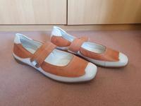 Hush Puppies hellbraun weiße Ballerinas Leder, Größe UK 6,5 Nordrhein-Westfalen - Solingen Vorschau