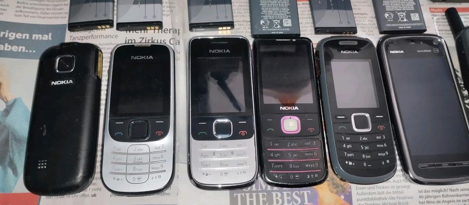 Handy, Nokia, Sony, Ericsson Vintage,alt in Berlin