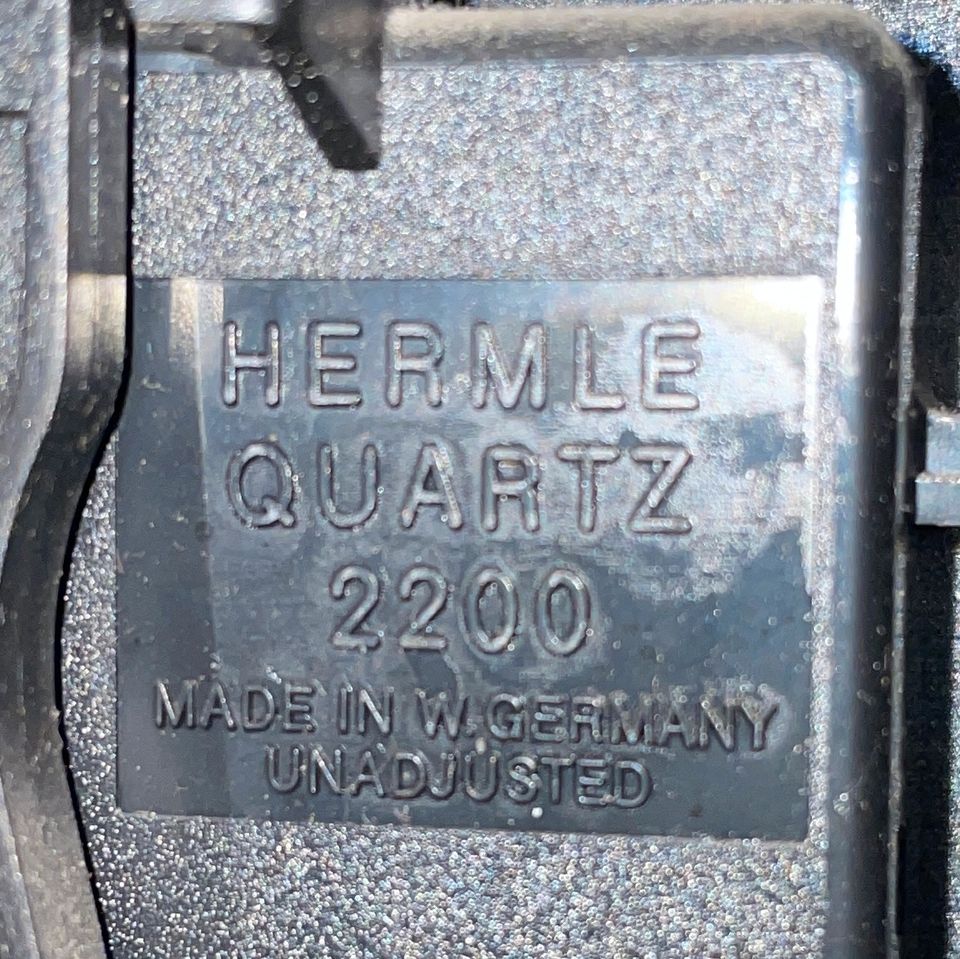 Moderne Wanduhr / Pendeluhr von Hermle in Recklinghausen