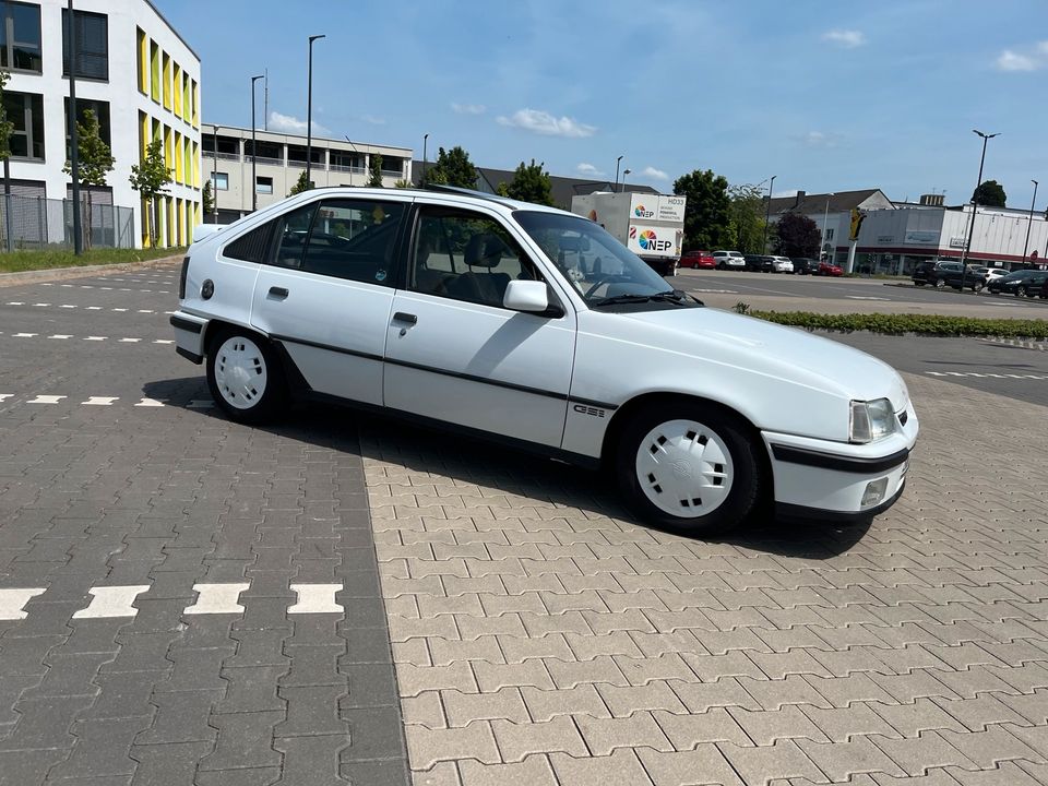 Opel E Kadett GSI 16V, Original, H Kennz., sehr guter Zustand in Bonn