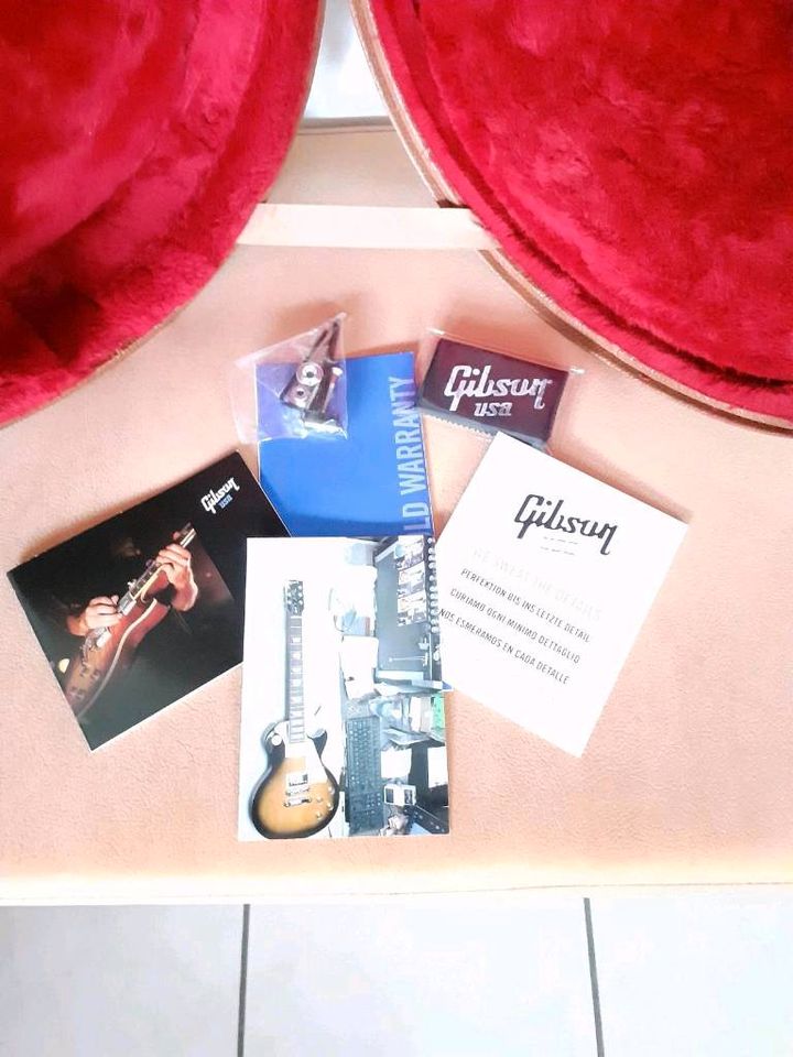 Les Paul Studio, unbespielt, Gibson Koffer + Karton in Bielefeld