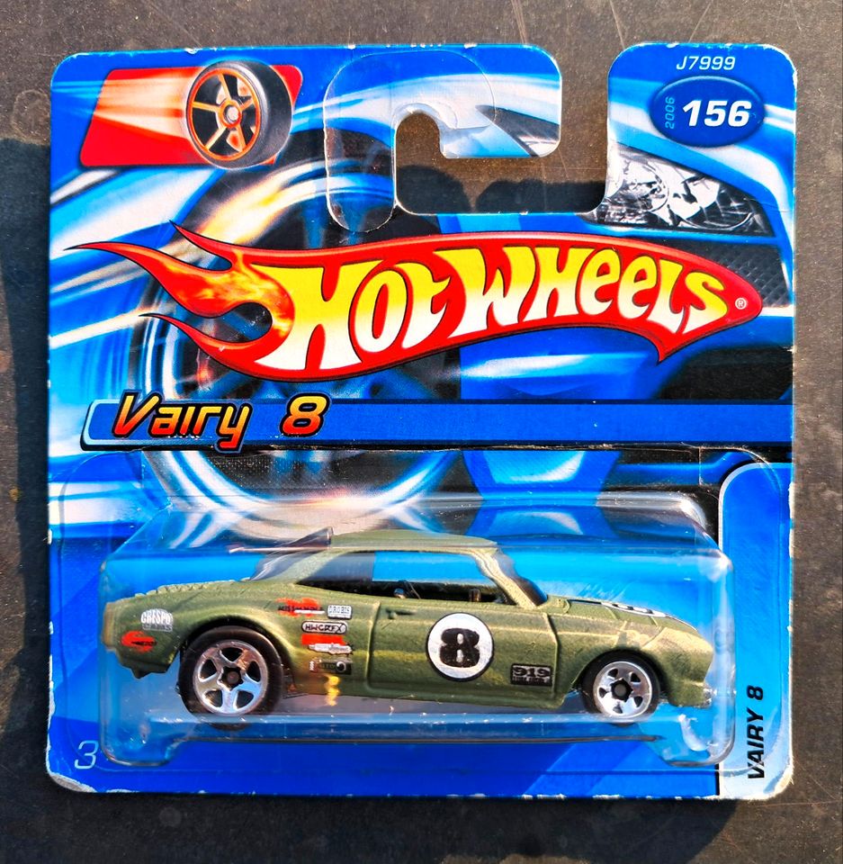 HOT WHEELS MODELLAUTO SAMMLUNG - 3x Vairy 8 - OVP in Chemnitz