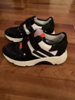 Hip Sneaker Sportschuhe Jungen Gr. 35 Frankfurt am Main - Westend Vorschau