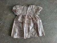 Cooles Kleid von Zara Silber Glitzer Gr. 104 Hannover - Südstadt-Bult Vorschau