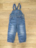 JAKO O Latzhose Jeans blau Gr. 92/98 Niedersachsen - Oldenburg Vorschau