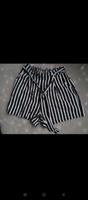 Kurze schwarz weiss gestreifte Hose Sachsen-Anhalt - Lutherstadt Wittenberg Vorschau