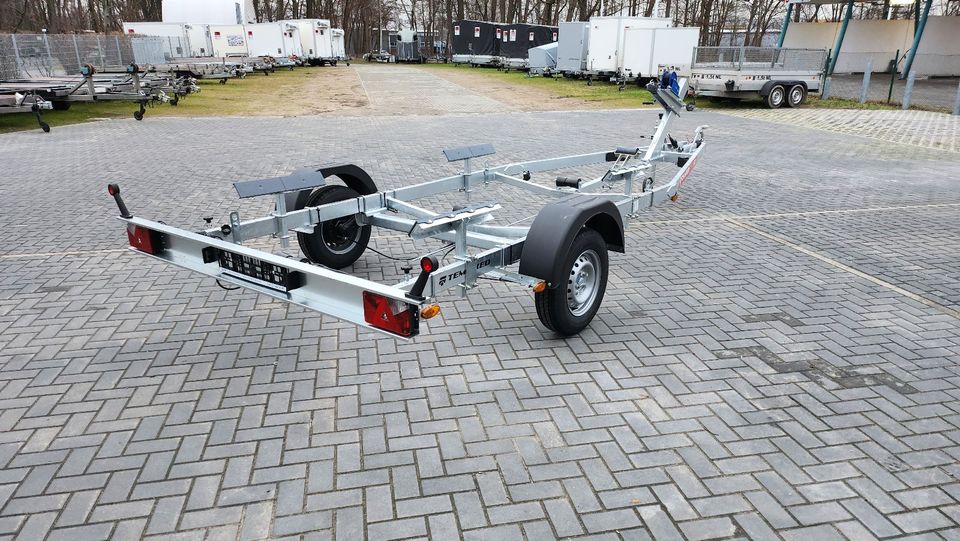 Bootsanhänger Bootstrailer 1,3t NEU Anhänger PkW 1300kg in Hennigsdorf