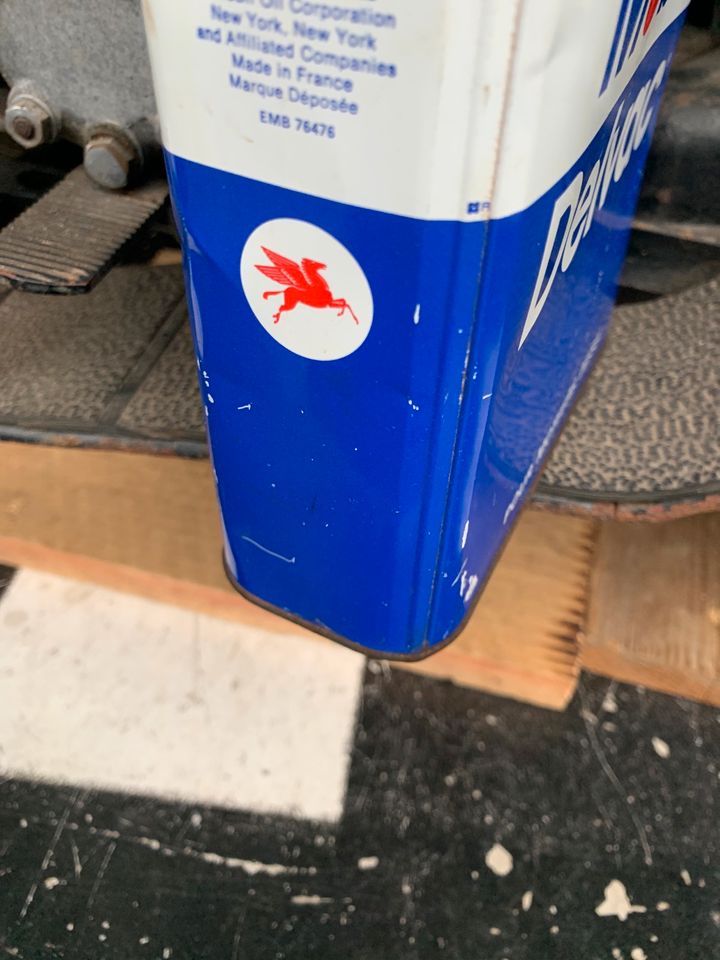 Mobiloil Öldose Delvac Pegasus 60er Jahre Vespa Scooter Man Cave in Korschenbroich