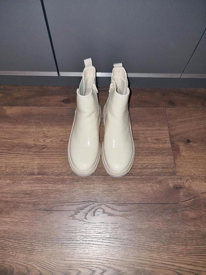 Damenstiefel/Lackboots neu von "Catwalk" Gr. 38 cremefarben in Wiesbaden