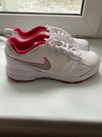 Nike T-lite 39 Sachsen - Moritzburg Vorschau