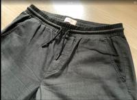 Hose/Cargo Joggpants Cartoon Gr. L schwarz/anthrazit  neuwertig Nordrhein-Westfalen - Gelsenkirchen Vorschau