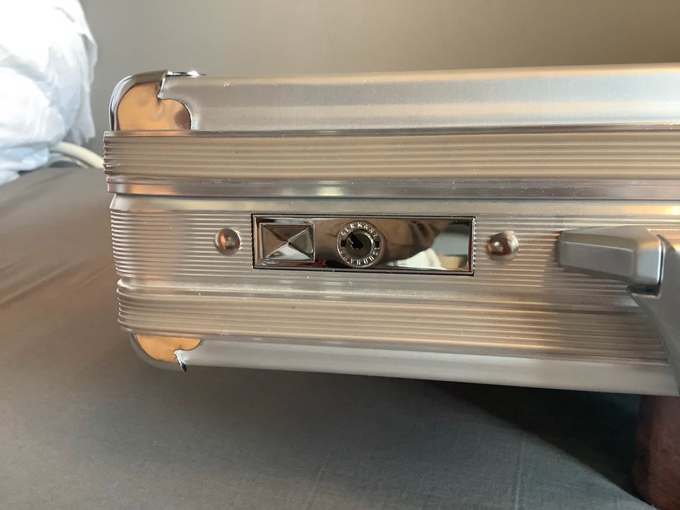 RIMOWA - ATTACHÉ Business-Class Koffer (NEU von 1992) in Hamburg