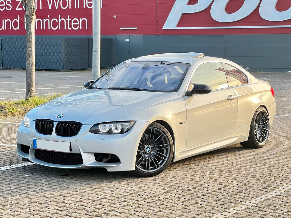 BMW 335i Coupé E92 M3 Look Ringtool 450+Ps Tausch Möglich in Hanau