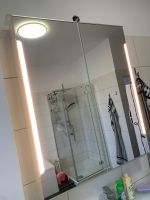 Badezimmer Hochschrank Hochglanz Weis/ Spiegelschrank Nordrhein-Westfalen - Westerkappeln Vorschau