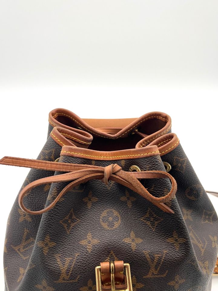 Louis Vuitton Rucksack Montsouris MM Monogram Canvas Backpack in Berlin