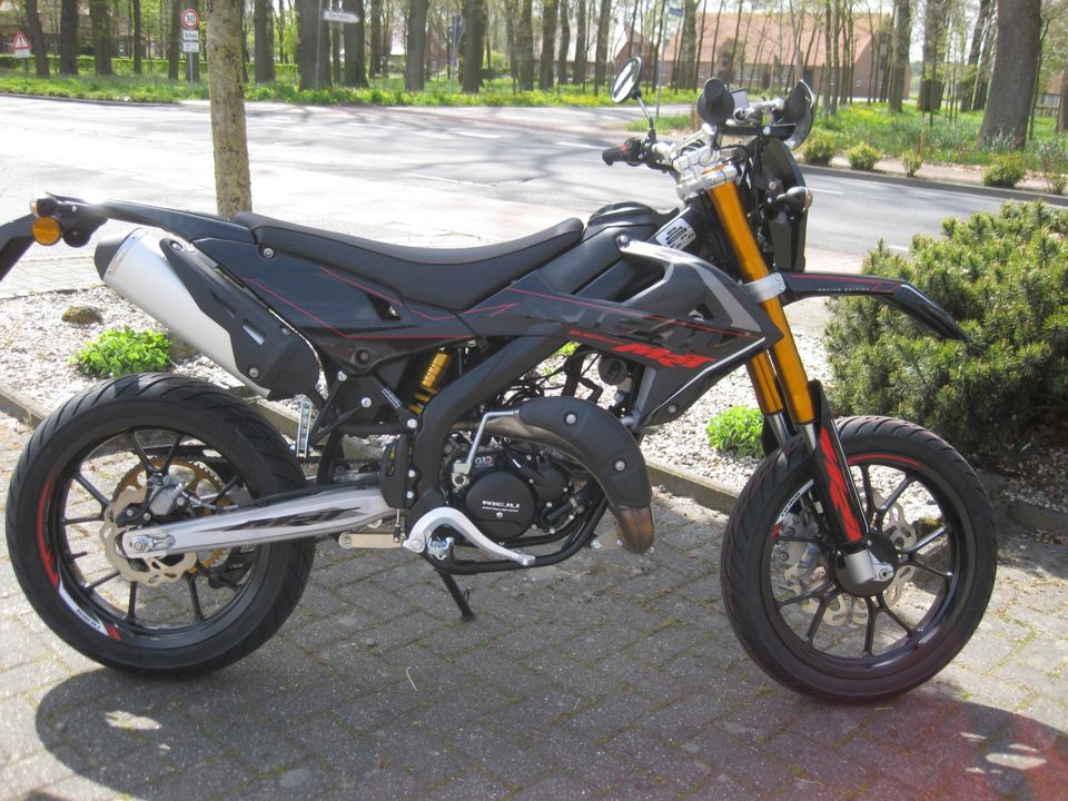 Rieju MRT 50 All Black Supermoto in Werlte 