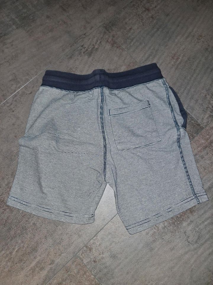 H&M Joggingshorts Sweatshorts Hose Gr. 134 in Pinnow