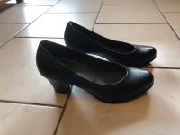 Schuhe, Pumps von Tamaris in Größe 38, soft touch Innensohle Essen - Essen-Ruhrhalbinsel Vorschau