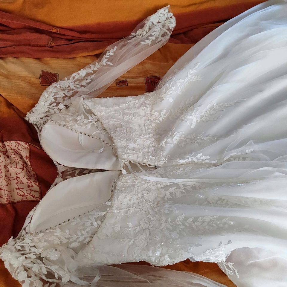 Brautkleid in Großalmerode