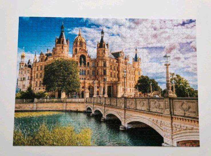 Trefl Puzzle 1000 Teile Castle on the Island in Bad Oeynhausen