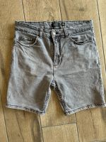 Jeans-Shorts Pull &Bear Größe 34 Leipzig - Leipzig, Zentrum Vorschau