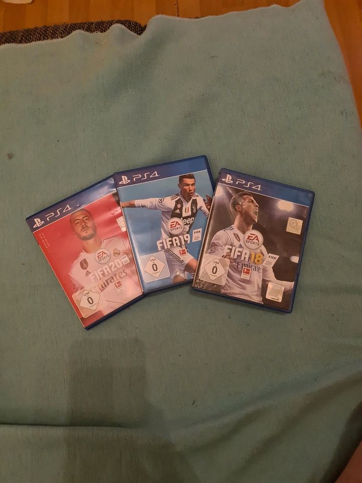 PS4 Fifa 18, 19 und 20 in Duisburg