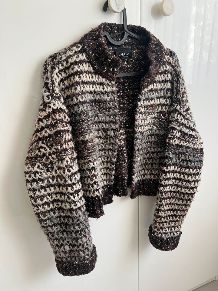 Strickjacke Zara in Heusenstamm