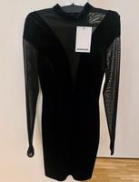 Neu! Midikleid mit V Ausschnitt Velour mit Netz München - Bogenhausen Vorschau