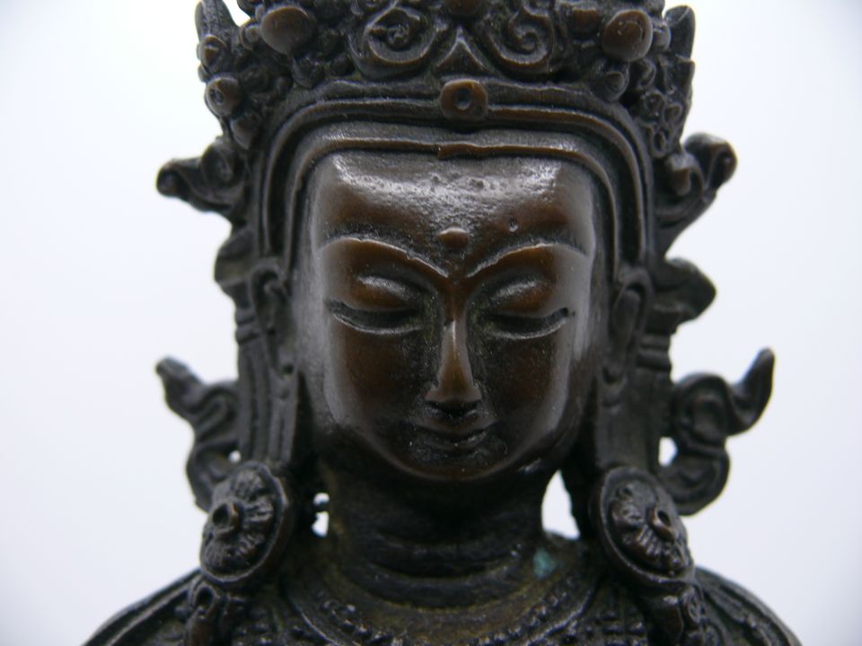 Antike Vajrasattva, Bronze, Tibet o. China, H. 22 cm in Hannover