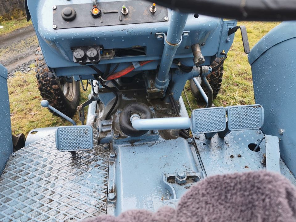 Traktor Hanomag R 22 Baujahr 1952. Arbeitet einwandfrei. in Dierdorf