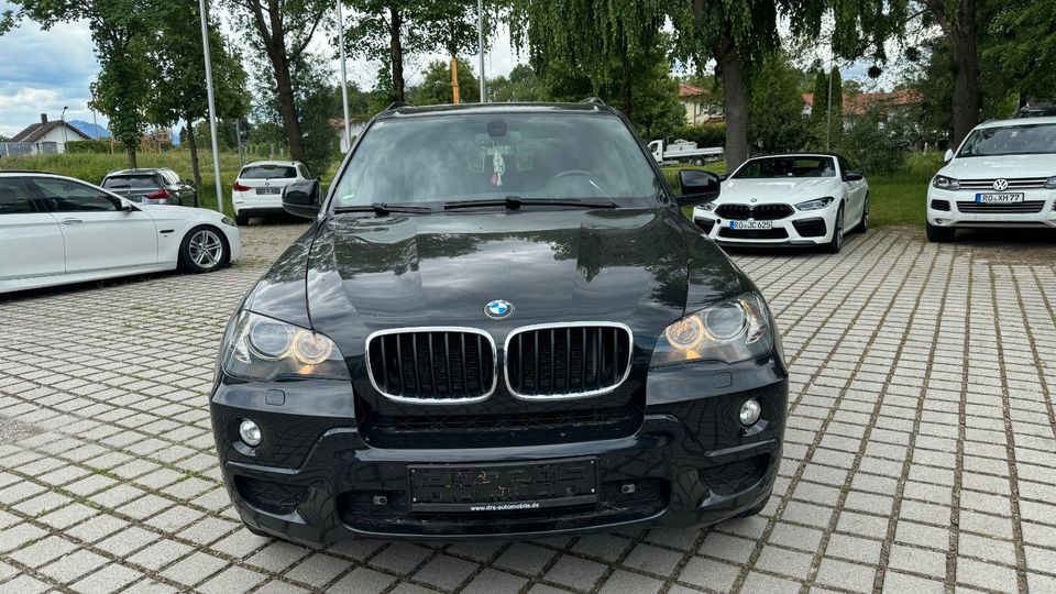 BMW X5 xDrive30d/M Sportpaket/HeadUp/Pano/Leder in Rosenheim