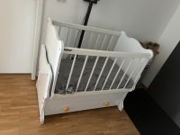 Lajivert Babybett mit Schaukelfunktion und Stauraum Hamburg - Harburg Vorschau