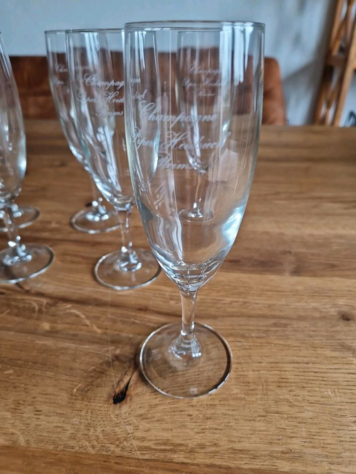 8 Champagner Gläser Piper-Heidsieck Reims in Dreisbach