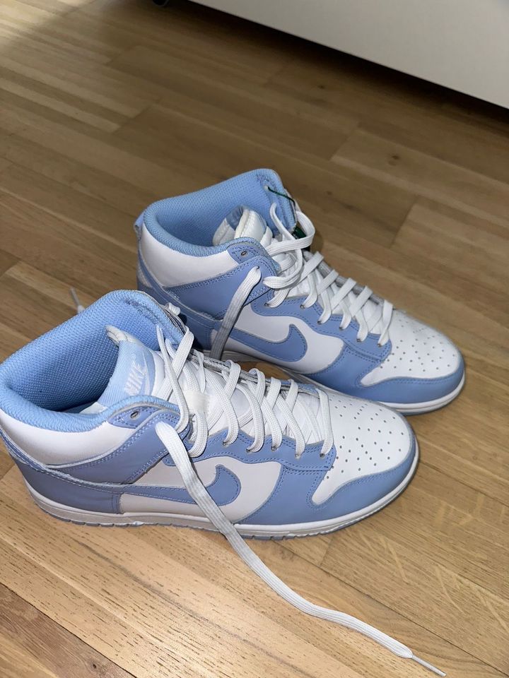 Nike Dunks High Aluminium (W) in der Schuhgröße 40 in Klettbach