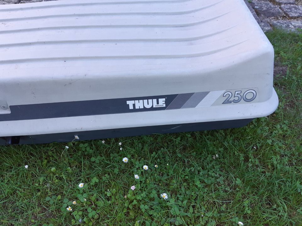 Thule 250 Dachbox/Skibox gebraucht in Erding