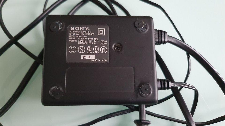 Ladegerät, Sony, 9V 700mA, für DAT Walkman, ACP-D30 in Taunusstein