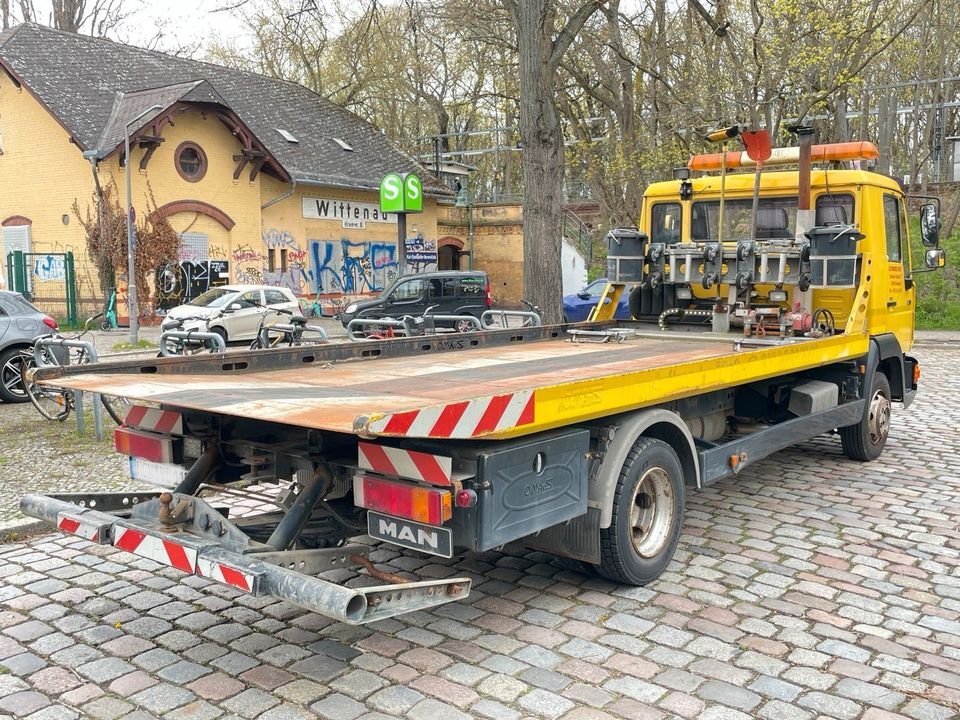 24 H ABSCHLEPPDIENST-AUTOTRANSPORTE in München